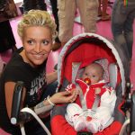 Dcera Laura se narodila v roce 2008 a jejím otcem je zpěvák Matěj Homola.