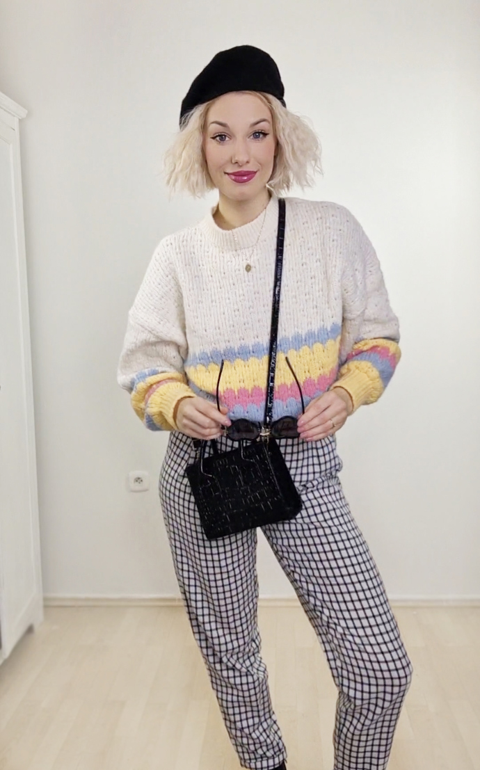 Sladit vícebarevný svetr se zbytkem outfitu nemusí být žádný oříšek. 