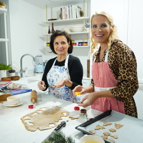 S Veronikou Freimanovou si Lada Nosková upekla vánoční cukroví.