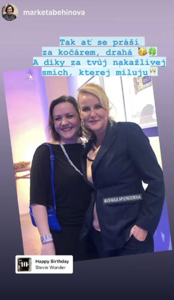 Fotkou z nedávného večírku popřála Vendule k narozeninám i šéfredaktorka Lifee.cz Markéta Behinová. 