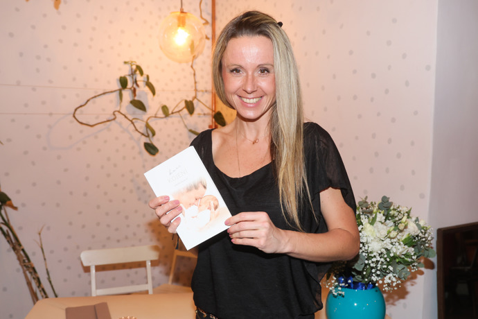 O imunitě miminek se mluvilo na křtu knihy Kurz kojení, kterou napsala Vendulina kamarádka Zdeňka Nosková.