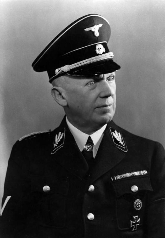 Pro značku Hugo Boss nebylo problémem ani ušít uniformu na míru.