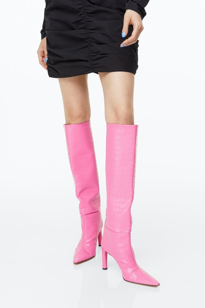 Růžové kozačky na podpatku. H&M,1 699 Kč