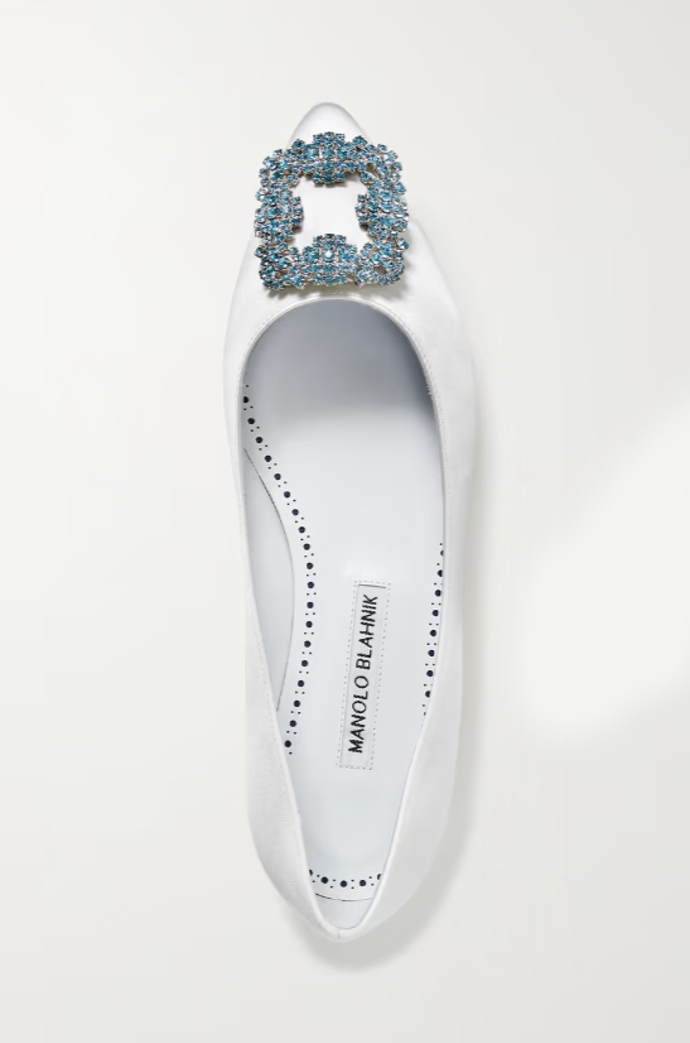 Baleríny se zdobenou sponou. Manolo Blahnik, 26 320 Kč