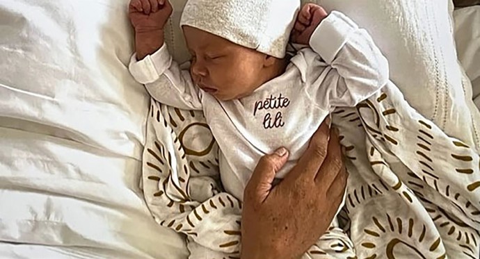 Lilibet, jméno dcerky prince Harryho a jeho ženy Meghan je samo o sobě přezdívkou, kterou kdysi dala královně Alžbětě II. její rodina. Meg ale často mluví o dceři i jako o Lili.