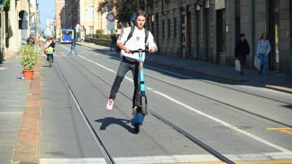 Nejčastější chyby, kterým se na koloběžkách vyhnout.