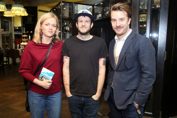 Tomáši Břínkovi přišla pokřtít knihu také herečka Ester Geislerová.