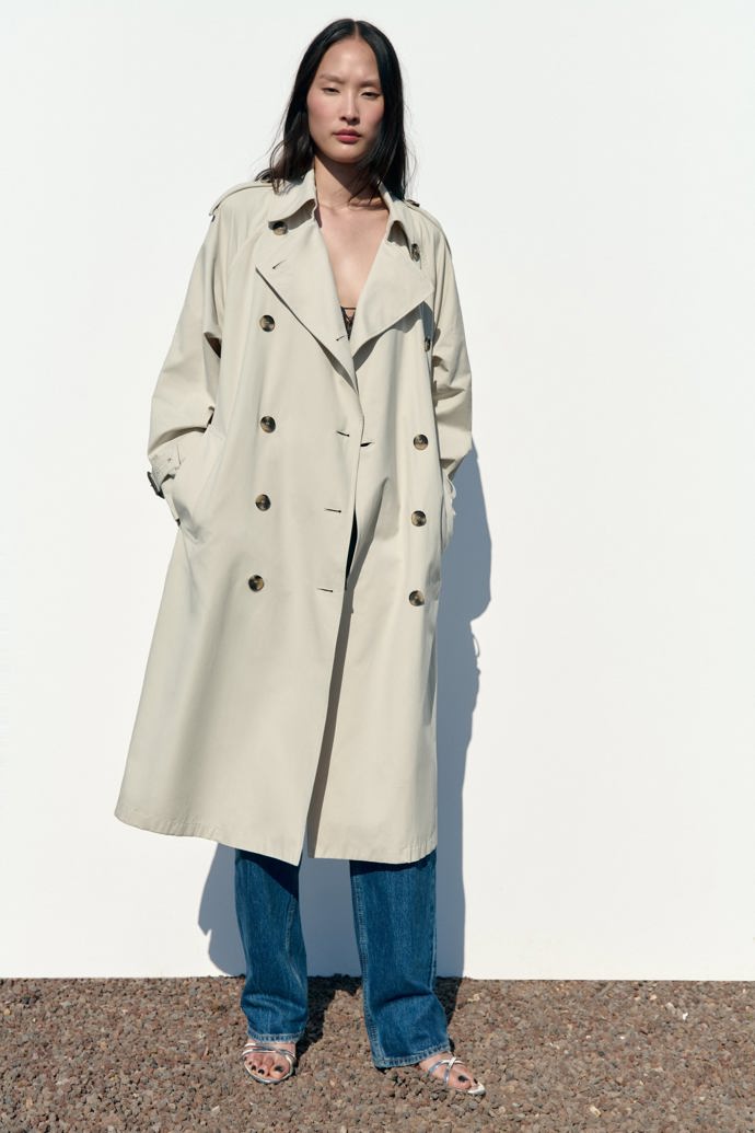 Oversized trenčkot ZARA, 1 999 Kč