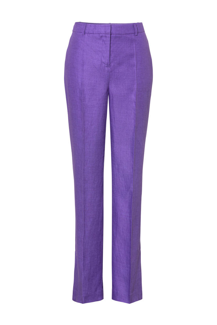 Perfektní pár tvoří se stejně zbarvenými kalhotami. (C&A, 1 298 Kč)