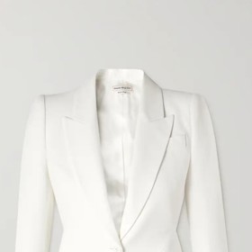 Slonovinový blejzr s jedním knoflíkem a šikmými kapsami. Alexander McQueen, 1 490 liber