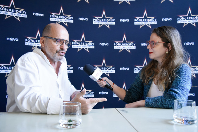 Populární šéfkuchař nemá coby běžný konzument obavy zajít do restaurace na jídlo.