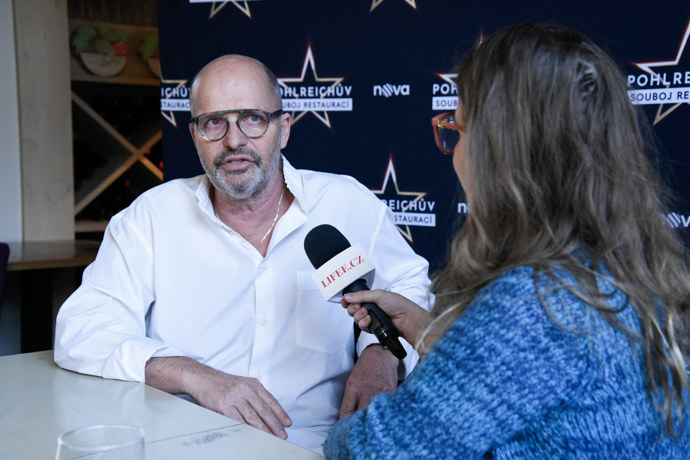 V rozhovoru pro Lifee.cz vysvětlil koncept, ve kterém se o vítězství utká 12 nejlepších podniků. Podle Zdeňka Pohlreicha se stav českých restaurací během pár let dramaticky změnil  k lepšímu.