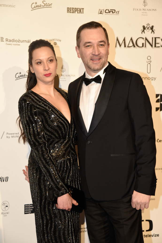 Ondřej Sokol se svou snoubenkou.