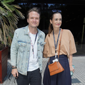 Jak je vidno, Daniela má pro tento typ sukně slabost.