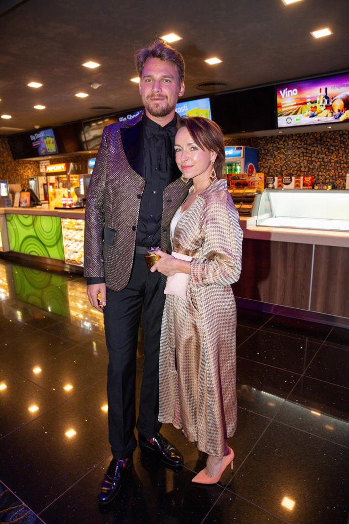 Na říjnové premiéře filmu Il Boemo měla Tatiana vlasy ještě hnědé.