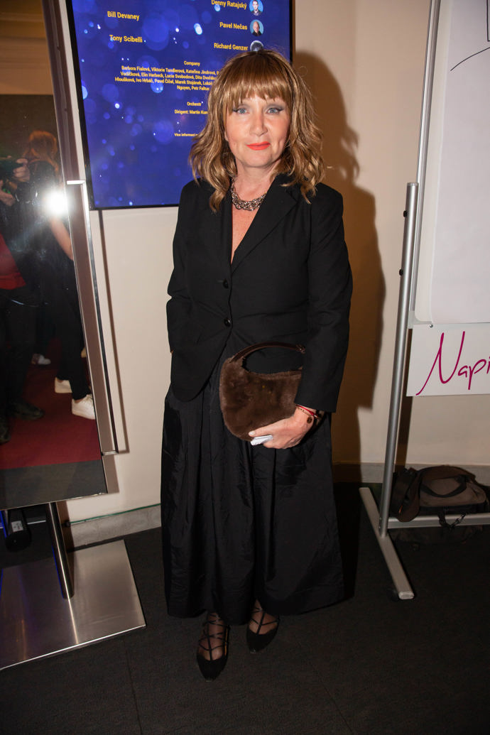 Bára Basiková nesměla v Hudebním divadle Karlín chybět.