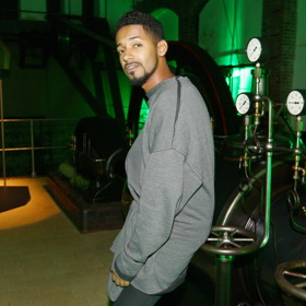 Yemi A.D., český choreograf s nigerijskými kořeny, se jako druhý Čech podívá do vesmíru.