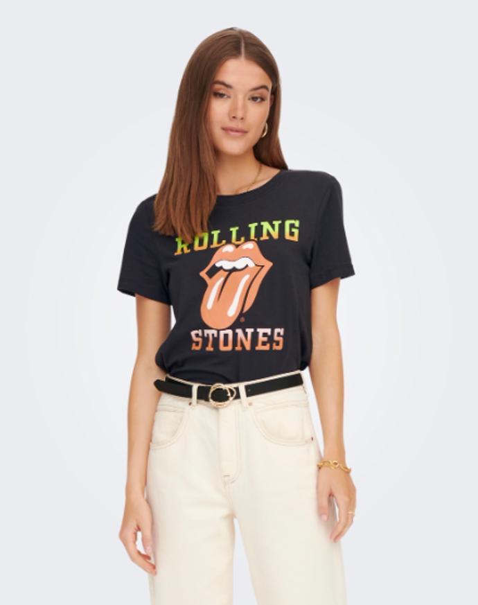 Ikonické logo zdobi trička, mikiny i další řadu doplňků po celou dobu nekonečného působení legendárních "Stounů." Only, 629 Kč