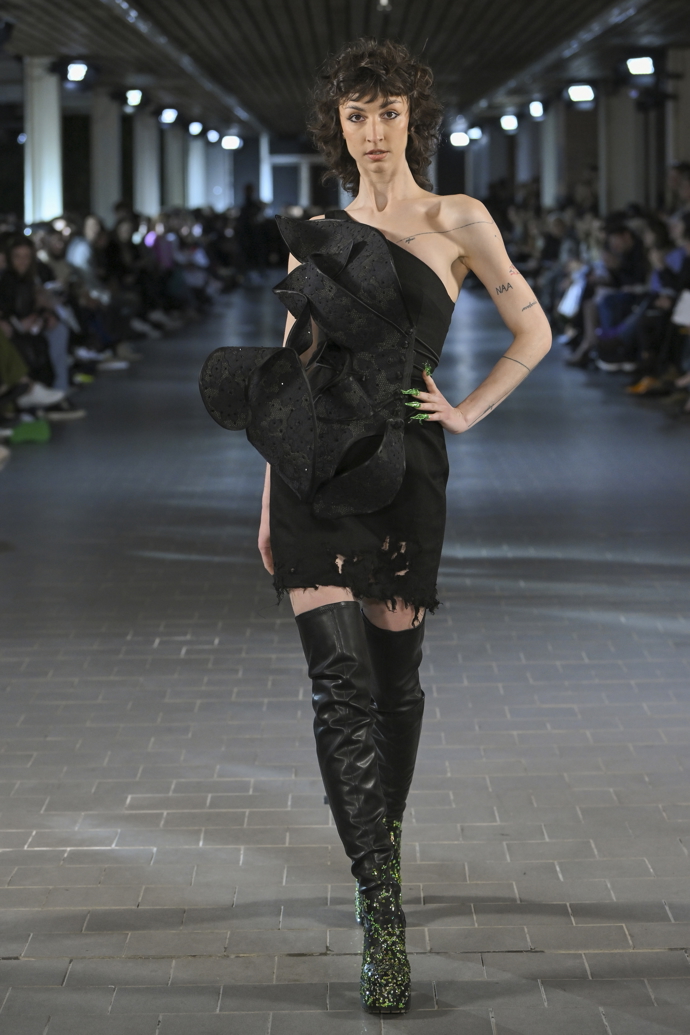 Model z vítězné kolekce Jana Smejkala.