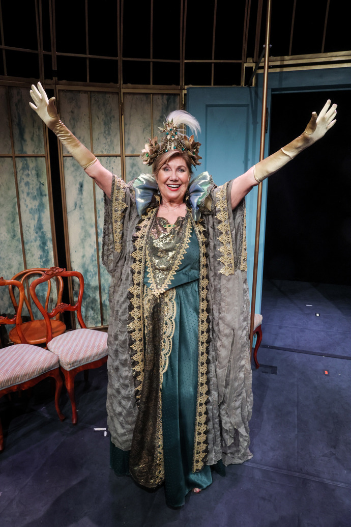 Vlasta Peterková v celé své kráse, jak ji můžeme vídat v novém představení.