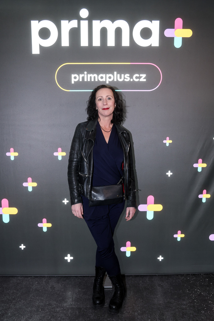 Na dlouhé nákupy oblečení prý Kristýnu Frejovou neužije.