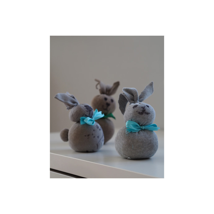 Velikonoční zajíčci ze silonových ponožek? Proč ne!