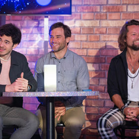 Kromě Richarda Krajča se můžeme těšit například na herce Marka Adamczyka (vlevo) nebo kajakáře Vavřince Hradílka (uprostřed).