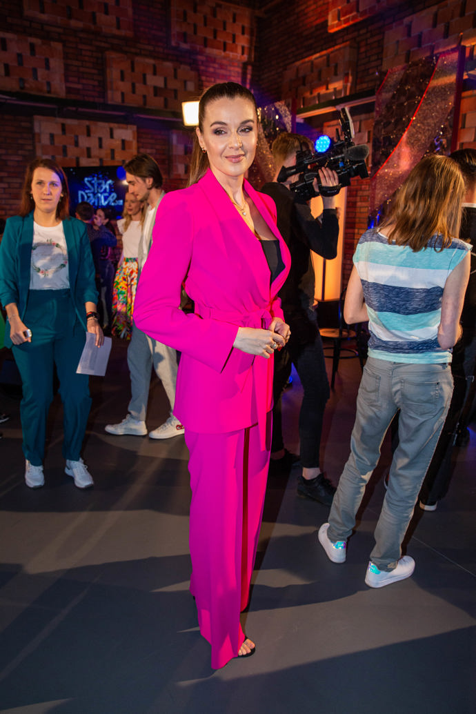 Iva Kubelková neodolala odstínu roku, barvě Viva Magenta.