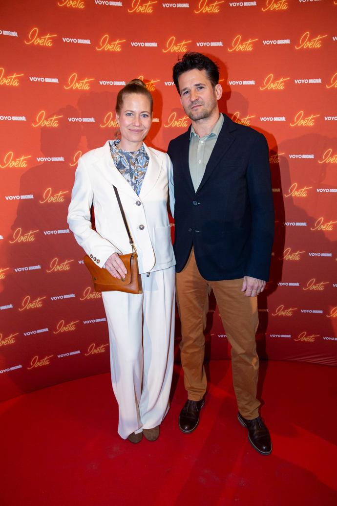 Manželský pár Roman Říčař a Zuzana Kajnarová, kterou můžeme znát ze seriálu Specialisté.