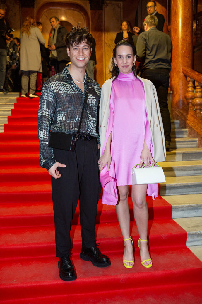 Bývalí partneři Milan Peroutka a Michaela Tomešová se oblékli slavnostně, jak se na premiéru sluší a patří.