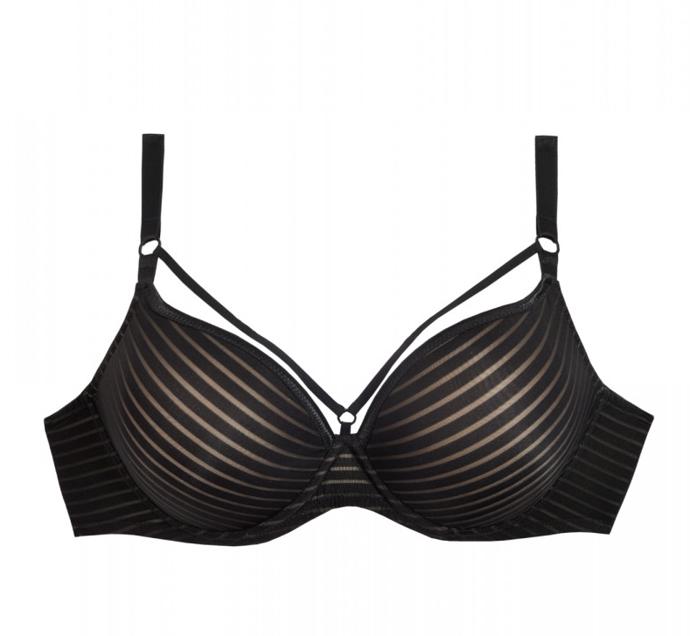 Detaily v dekotu všechny rozhodně neoslovují. Pokud ale patříte k týmu jejich fanynek, zalíbí se vám rafinovaný model české značky Triola za 1 499 Kč.