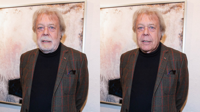 Herec Jan Kanyza možná bez vousů mládne, ale přízeň fanynek mu to nevyslouží. 