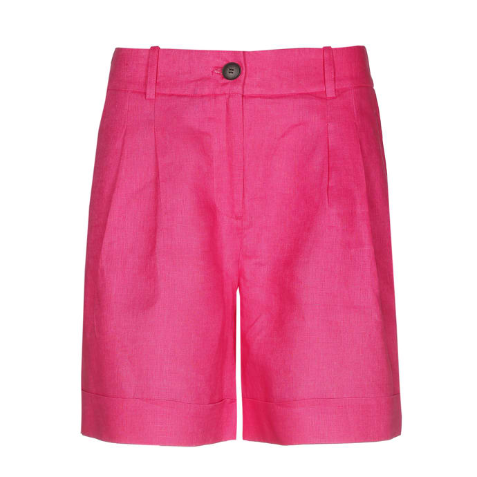 Klasický střih šortek v provedení z nápadně růžového lněného materiálu. C&A, 998 Kč