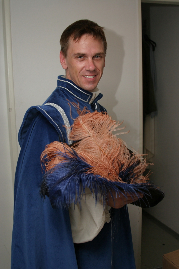 Právě v pražském Divadle Broadway už se Michal Penk před lety objevil, a to v muzikálu Tři mušketýři v roce 2004.