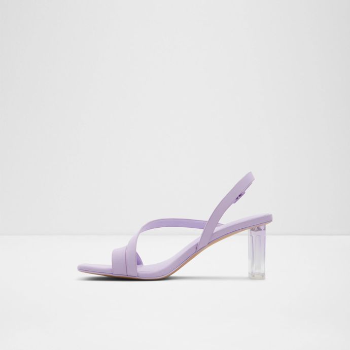 Ombré efekt plastové prvky střevíčků příjemně zvýrazní. Aldo, 1 450 Kč