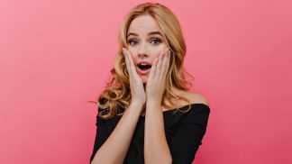 Šarlota (24): Přítel mě představil své rodině. Jeho bratr mi přitom položil otázku, která mě šokovala