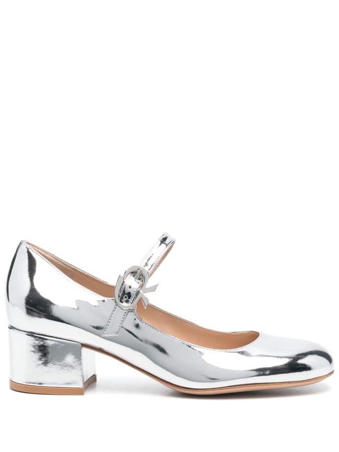 Oslnivá klasika v podání značky Gianvitto Rossi.