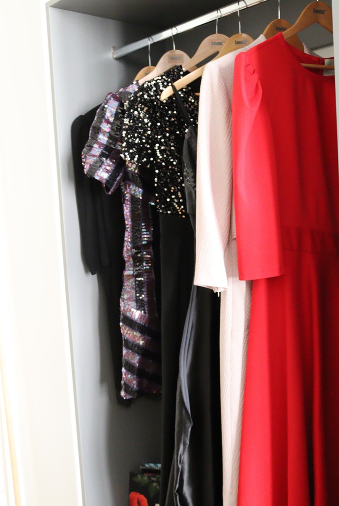 Ke slovu přijdou také flitry.