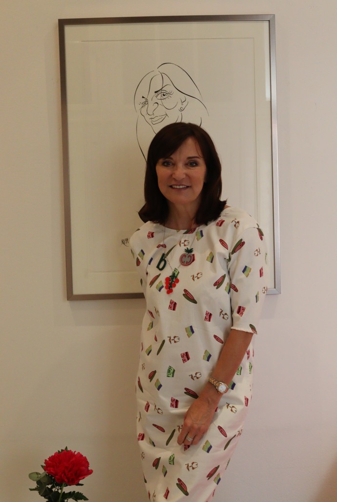 Beata Rajská se pochlubila také svou karikaturou, kterou má v showroomu vystavenou.