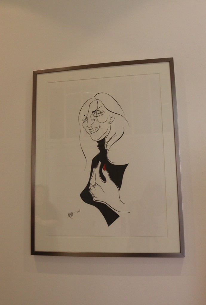 Co myslíte, je si podobná?