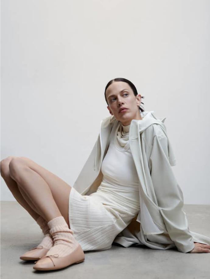 Ukázka stylingu v duchu balletcore z kolekce Mango.