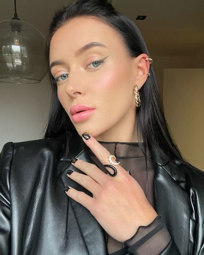 Nikola Bendová si na svém zevnějšku dává záležet jak na sportovišti, tak i mimo něj.