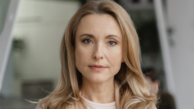 Renáta (43): Partner mi zatajil novou a moc hezkou kolegyni. Mám snad mít obavy?