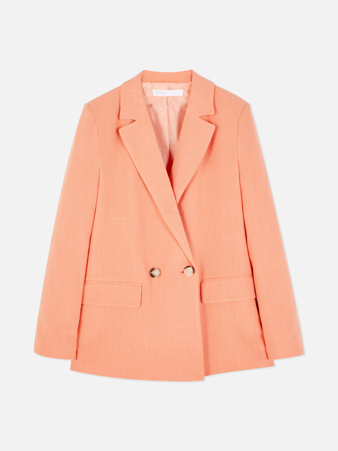 Ani oversize variantám nechybí barvy. Primark, 780 Kč