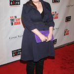 Adele v roce 2008 na benefičním večeru v New Yorku. Zdá se, že na svém stylu právě začala pracovat.