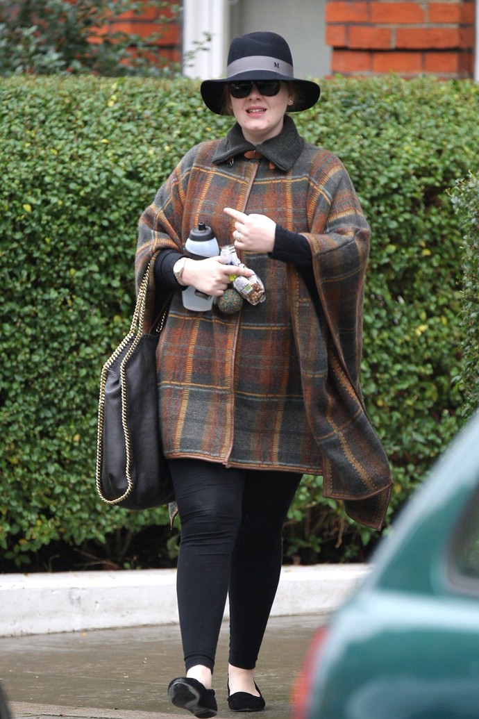 Na procházku v roce 2011 Adele nicméně stále preferovala především pohodlí a v mnohém pověstný britský styl.