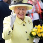 Vlastnila přibližně 40 párů, žádný z nich podle Genevieve nevyhodila a nejvíce si oblíbila bílý bavlněný model Regina (na snímku).