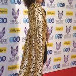 Nicméně nutno podotknout, že zpěvačka neměla nijak "šílenou" figuru ani se zmíněnými šesti kilogramy navíc, jak dokazuje snímek z května loňského roku, tedy ještě před hubnutím.