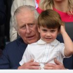 Princ Louis si s dědou velmi rozumí. Karel by proto nechtěl, aby vnoučata opakovala jeho chyby. Snaží se, aby z nich vyrostli sebevědomí mladí lidé, kteří budou následovat své srdce a nenutit se do sňatku s někým, koho nemilují. Podobně, jako to měl on s princeznou Dianou. A nechce také, aby si některé z nich přišlo odstrčené jen proto, že není přímým následníkem trůnu.