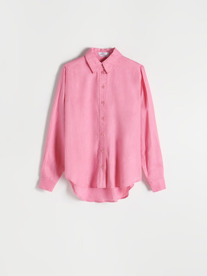 Klasickou lněnou košili oceníte v mnoha variantách a barevných provedeních. Reserved, 1 199 Kč